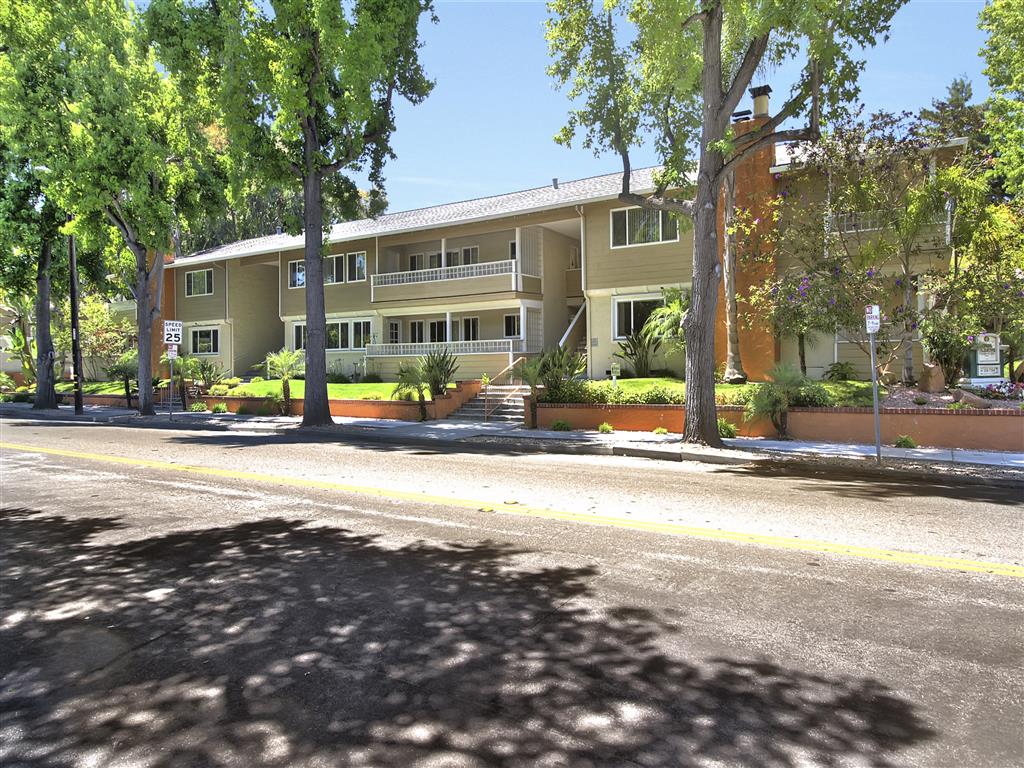 Laurel Grove Apartments photo 5